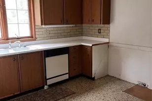 605 Bond St, Dover, OH 44622 - Photo 4