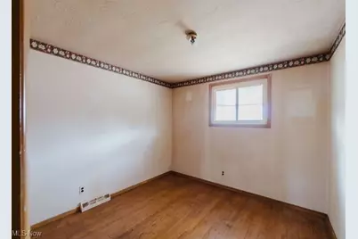 596 Terrace Plaza, Willowick, OH 44095 - Photo 14