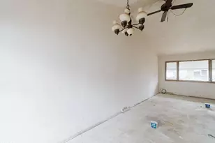 596 Terrace Plaza, Willowick, OH 44095 - Photo 8