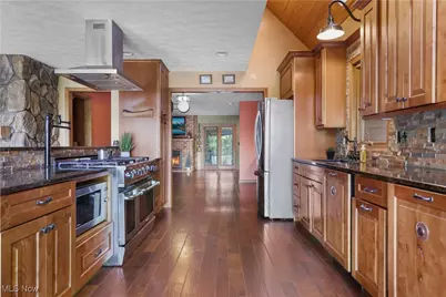 810 Mount Pleasant Street NW, Clinton, OH 44216 - Photo 8