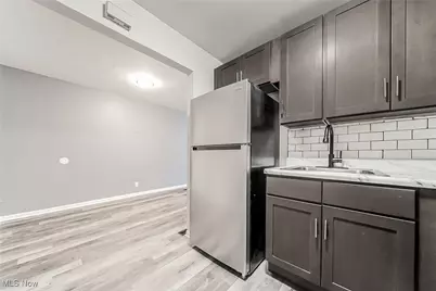 30050 Euclid Avenue #A2, Wickliffe, OH 44092 - Photo 6