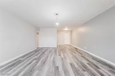 30050 Euclid Avenue #A2, Wickliffe, OH 44092 - Photo 10