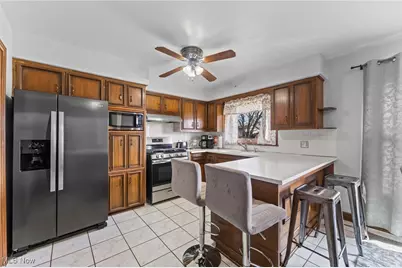 554 Neoka Drive, Campbell, OH 44405 - Photo 8