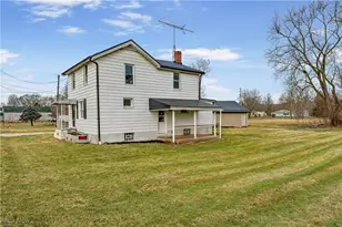 2335 Greensburg Rd, North Canton, OH 44720 - Photo 4