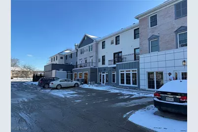 1300 Weathervane Lane #220/320, Akron, OH 44313 - Photo 4