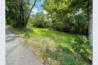 156 Cherry Street W, Canal Fulton, OH 44614 - Photo 4