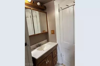 1243 Gomber Avenue, Cambridge, OH 43725 - Photo 6