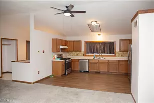 1038 E 21st St, Ashtabula, OH 44004 - Photo 10
