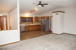 1038 E 21st St, Ashtabula, OH 44004 - Photo 12