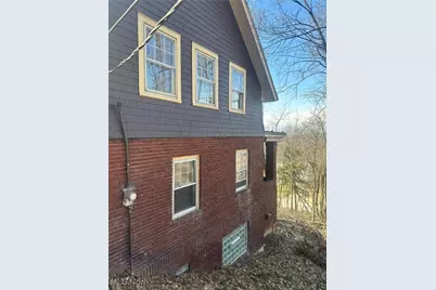 19201 Shawnee Road, Euclid, OH 44117 - Photo 4