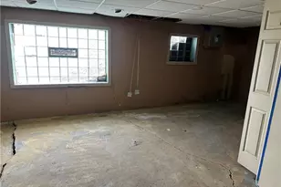 19201 Shawnee Rd, Euclid, OH 44117 - Photo 14