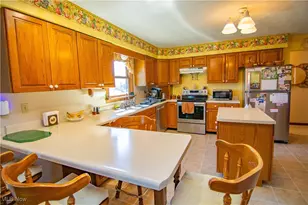 117 Cooper Dr, St Clairsville, OH 43950 - Photo 2