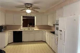 3390 Meese Rd NE, Louisville, OH 44641 - Photo 10