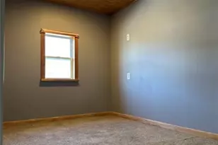 2046 Ohio Ave, East Liverpool, OH 43920 - Photo 18