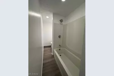 1820 Long Avenue, Lorain, OH 44052 - Photo 22