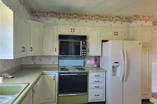 390 Oak Park Rd, Cadiz, OH 43907 - Photo 20