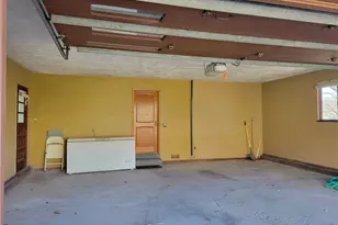 390 Oak Park Rd, Cadiz, OH 43907 - Photo 46