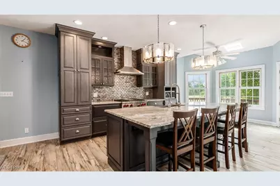 3168 Maple Creek Drive, Zanesville, OH 43701 - Photo 4