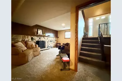 352 N Rhodes Avenue, Niles, OH 44446 - Photo 18