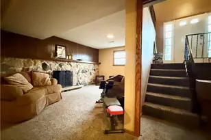 352 N Rhodes Ave, Niles, OH 44446 - Photo 18