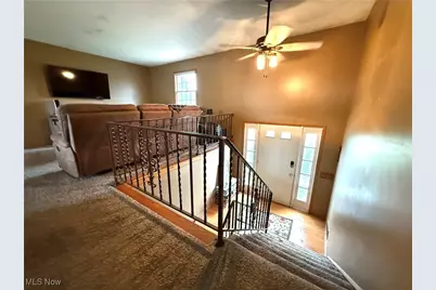 352 N Rhodes Avenue, Niles, OH 44446 - Photo 4