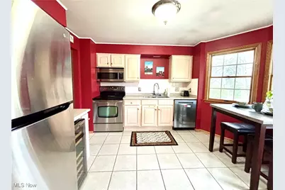 352 N Rhodes Avenue, Niles, OH 44446 - Photo 8