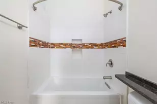 1133 W 9th St, Loveland, OH 44113 - Photo 20