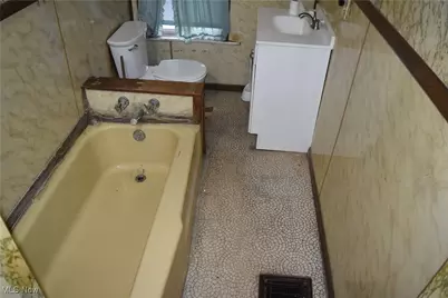 513 Union Street, Martins Ferry, OH 43935 - Photo 8