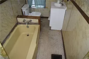 513 Union St, Martins Ferry, OH 43935 - Photo 8