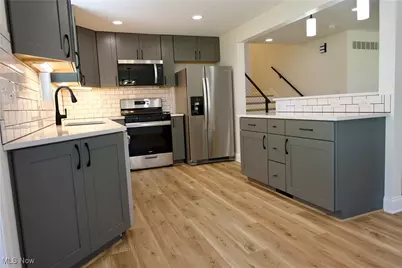 3007 Wilbanks Drive, Norton, OH 44203 - Photo 4