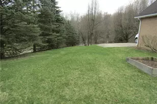 230 Bryden Rd, Weirton, WV 26062 - Photo 38