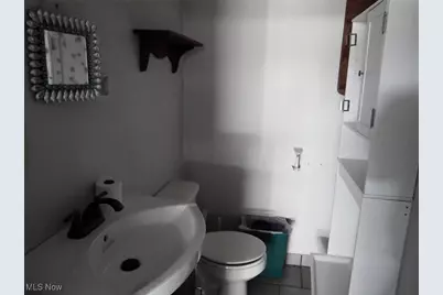 39 E Main Street, Crooksville, OH 43731 - Photo 10