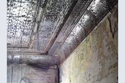 39 E Main Street, Crooksville, OH 43731 - Photo 12