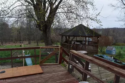 70392 Barton Road, St Clairsville, OH 43950 - Photo 12