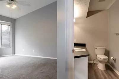 362 Village Pointe Drive, Akron, OH 44313 - Photo 14