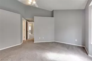 362 Village Pointe Dr, Akron, OH 44313 - Photo 18