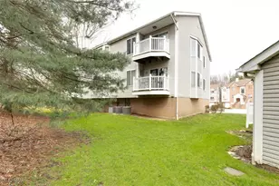 362 Village Pointe Dr, Akron, OH 44313 - Photo 28