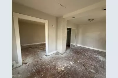 1276 E 133rd Street, East Cleveland, OH 44112 - Photo 2