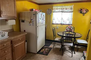 152 Regent St, Youngstown, OH 44507 - Photo 10