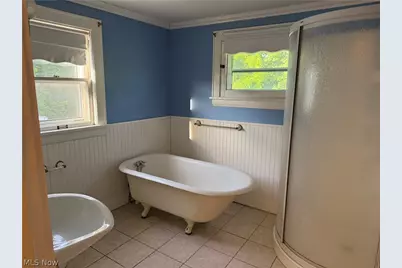 1051 Brown Street, Akron, OH 44301 - Photo 16