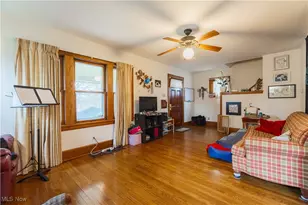 1051 Brown St, Akron, OH 44301 - Photo 10