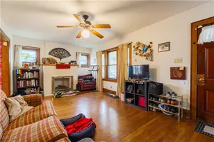 1051 Brown St, Akron, OH 44301 - Photo 8