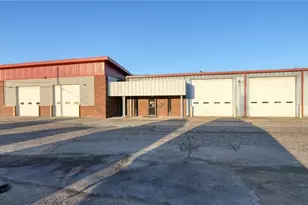 1340 Oxford Ave, Cambridge, OH 43725 - Photo 1