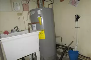 559 549 E Main St, Geneva, OH 44041 - Photo 16