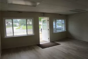 559 549 E Main St, Geneva, OH 44041 - Photo 12