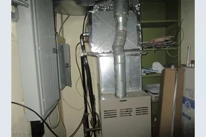 559 549 E Main Street, Geneva, OH 44041 - Photo 14