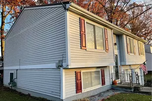 1239 Woodledge Dr, Mineral Ridge, OH 44440 - Photo 14