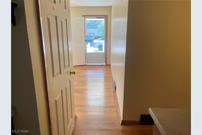 1166 Raymond Street NW, Warren, OH 44485 - Photo 6