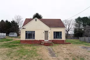 102 Woodrow St, Marietta, OH 45750 - Photo 2