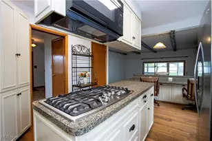 1047 Ashwood Dr, Wooster, OH 44691 - Photo 8